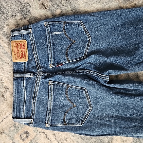 Levi's 721 High Rise Skinny Jeans - Picture 3 of 7